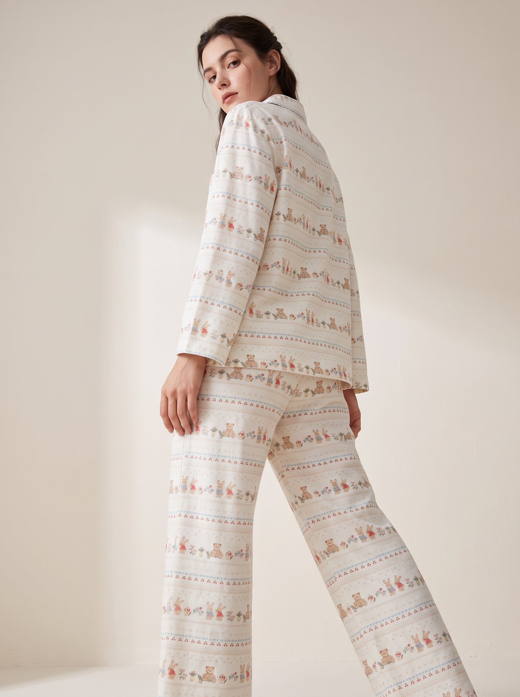 Crinkle Cotton Printed Pajama Set #color_Cherry Bear